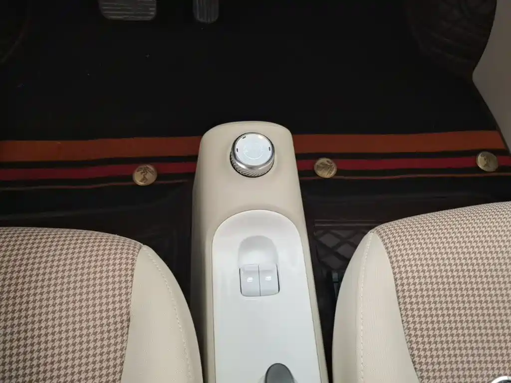Wuling MINIEV — миниатюра 14