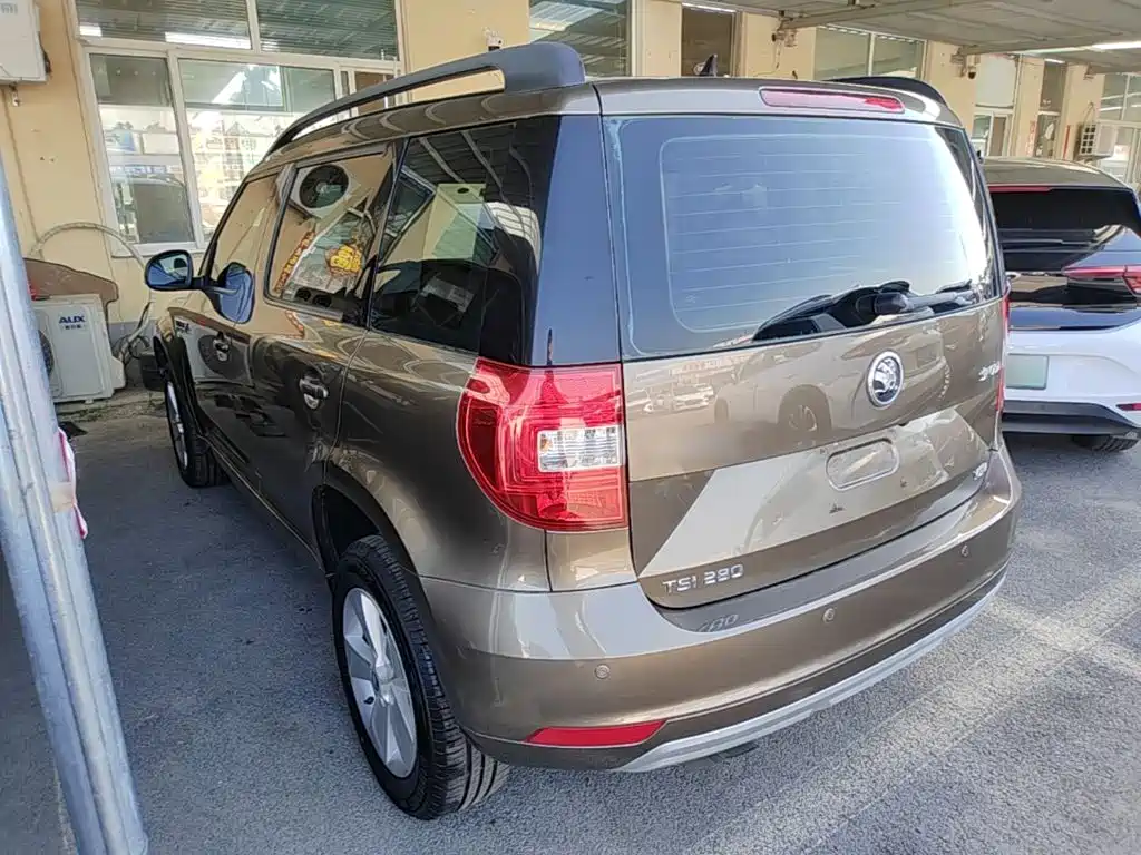 Skoda Yeti — миниатюра 5