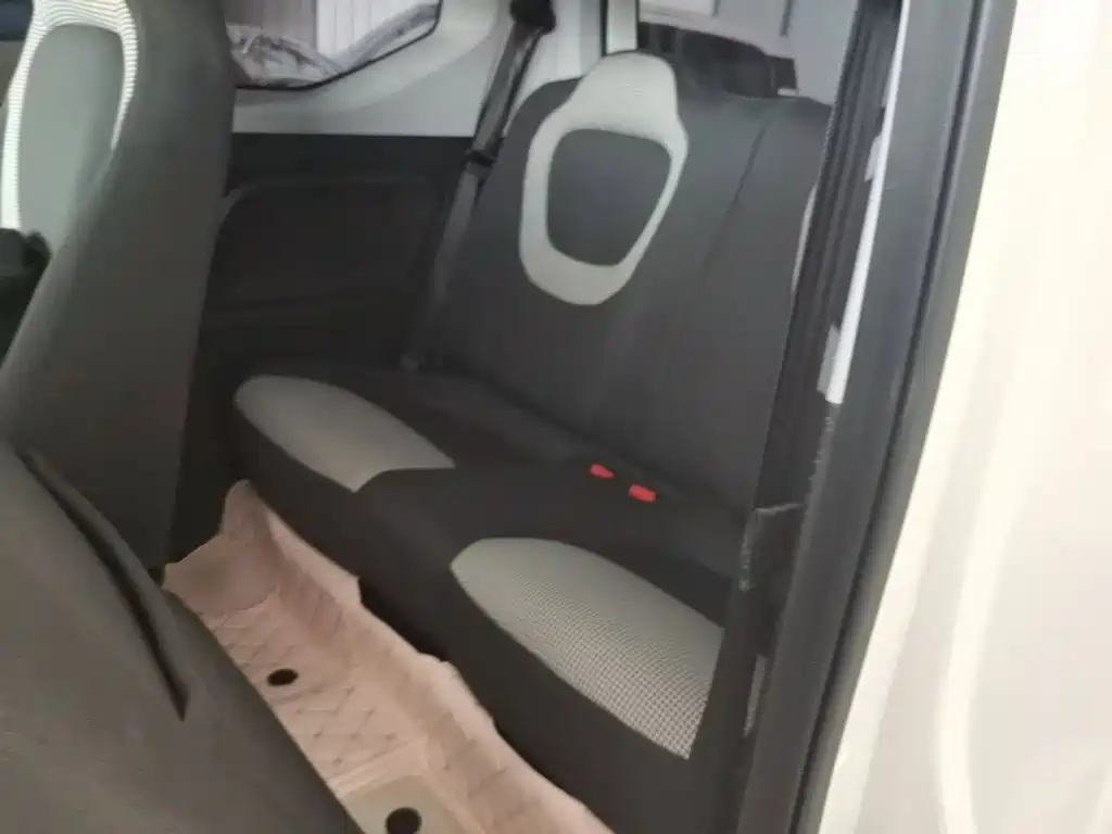 Wuling MINIEV — миниатюра 17