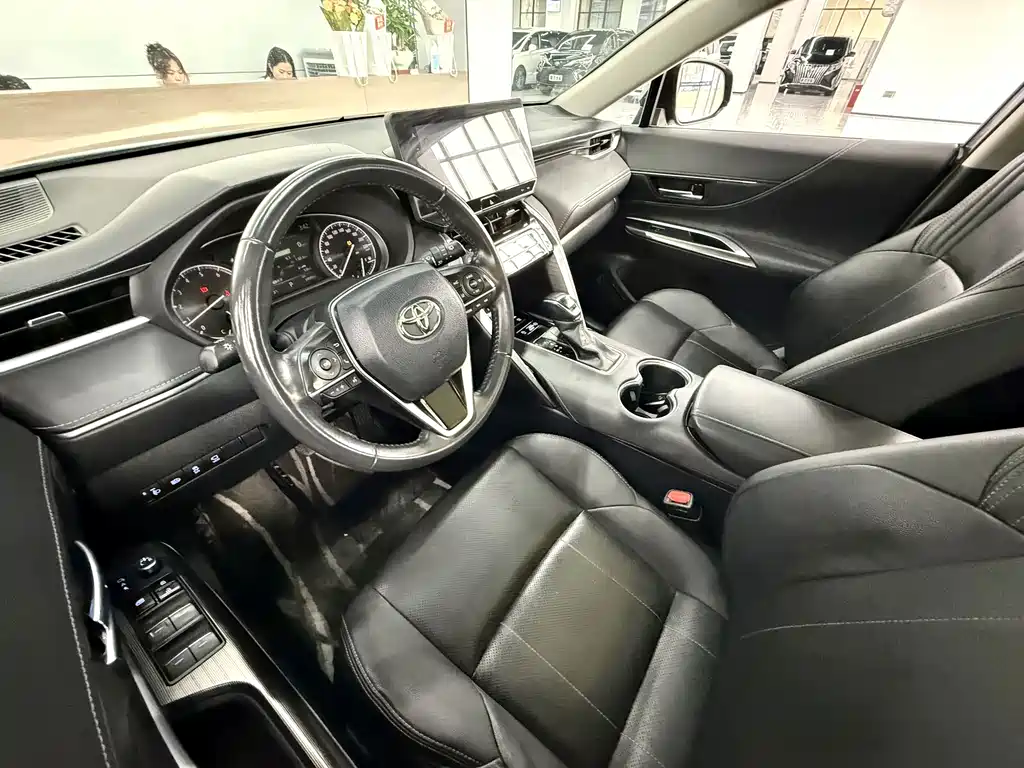 Toyota Harrier — миниатюра 9