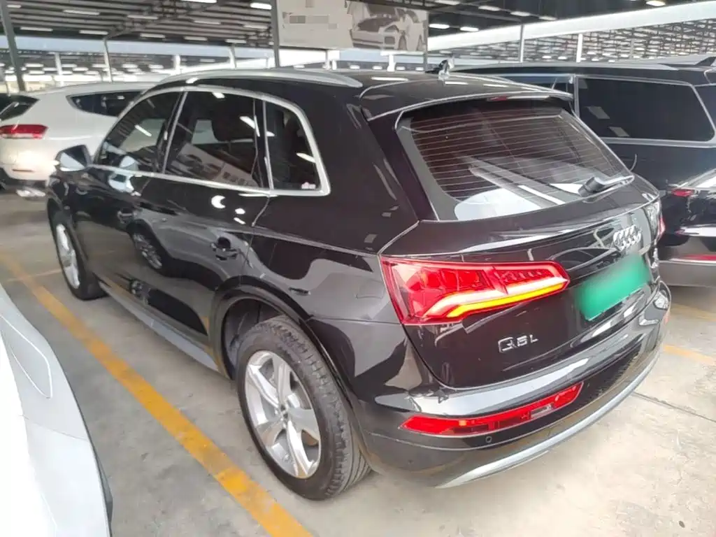 Audi Q5L 2018 40 TFSI V