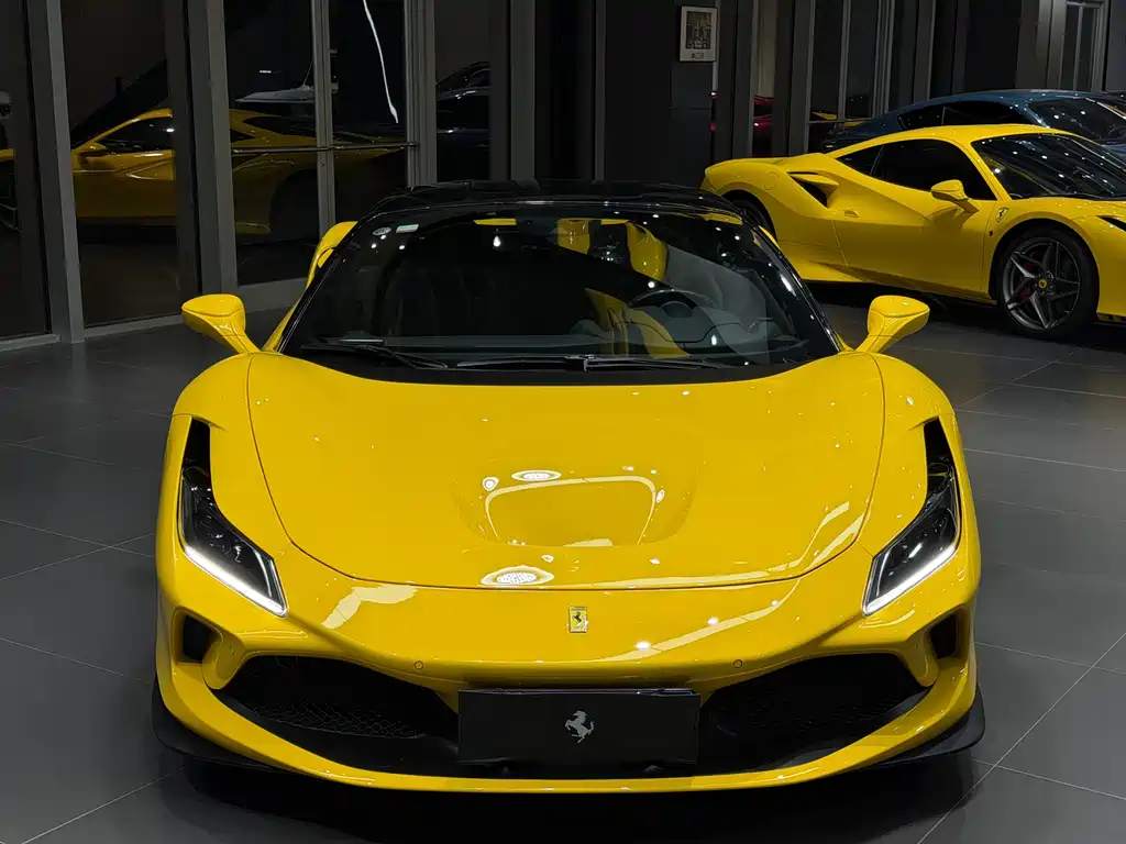 Ferrari F8 2019 Tributo 3.9T V8