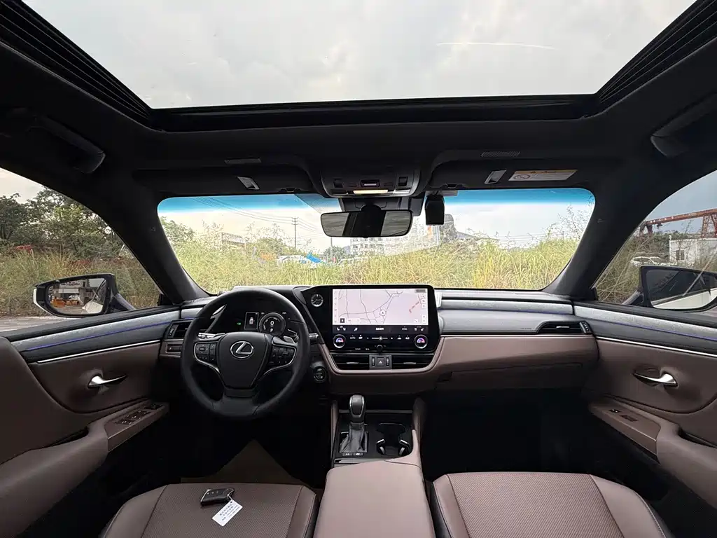 Lexus ES — миниатюра 6