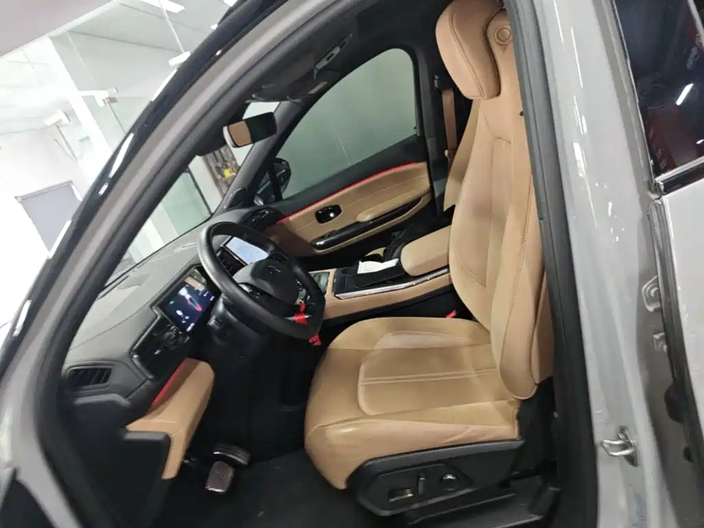 NIO ES6 — миниатюра 15