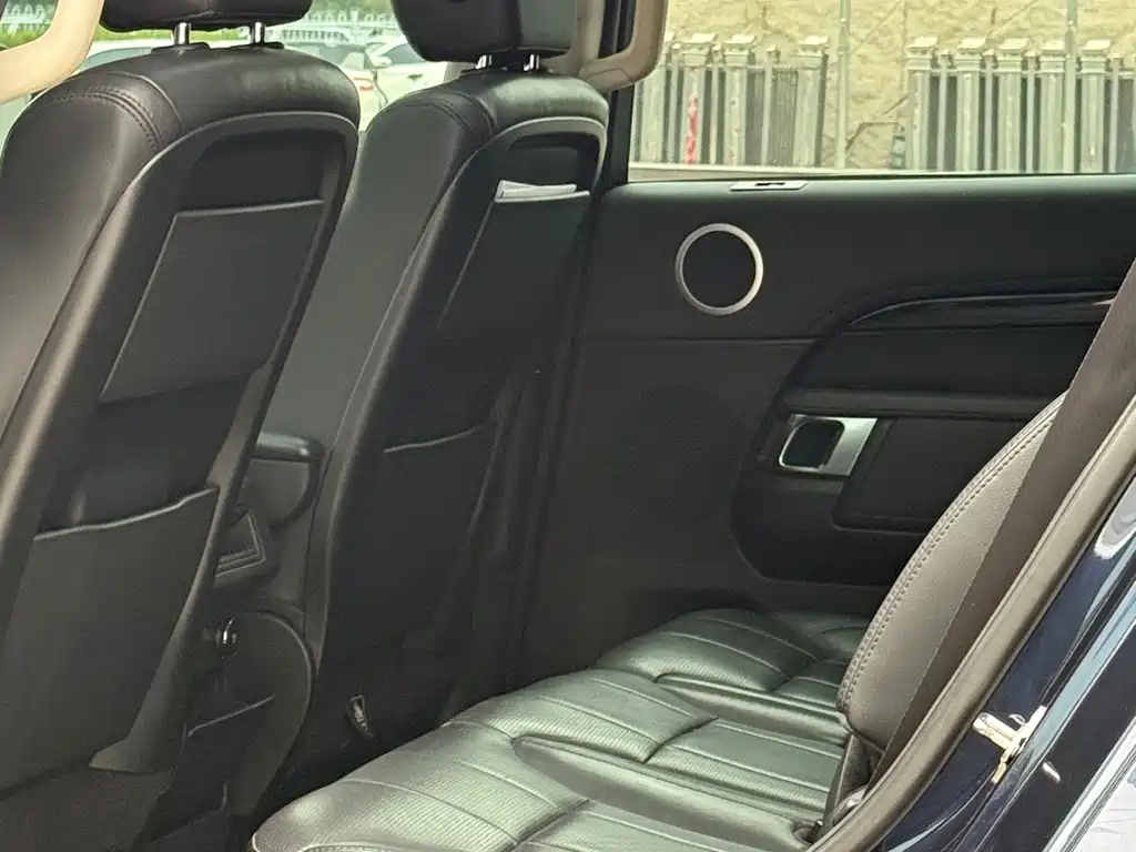Land Rover Discovery — миниатюра 5