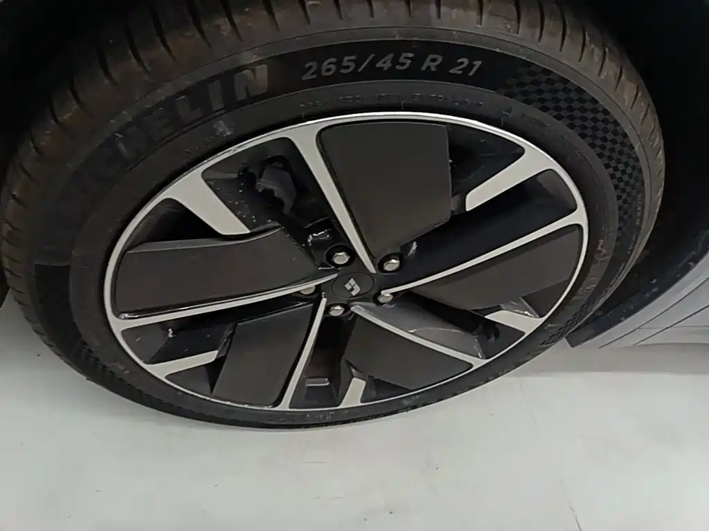 Li Auto Li L7 — миниатюра 23