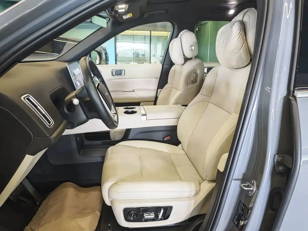 Li Auto Li L8 — миниатюра 4