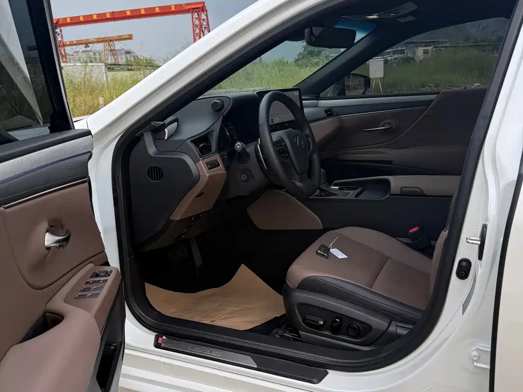 Lexus ES — миниатюра 4