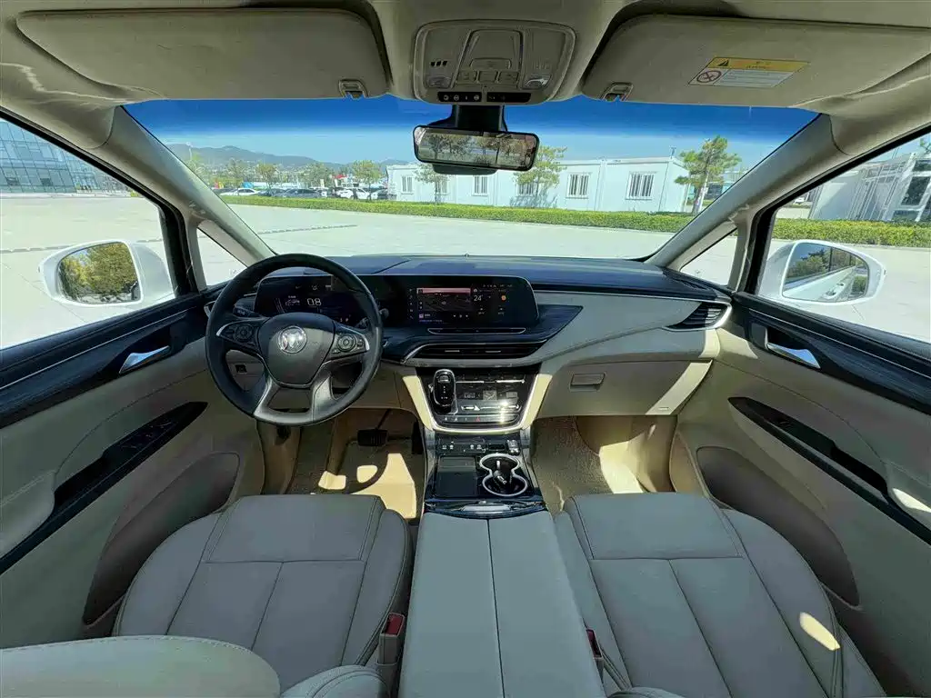 Buick GL8 — миниатюра 7