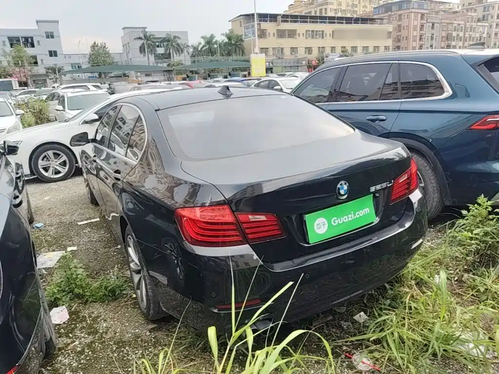 BMW 5 Series — миниатюра 5