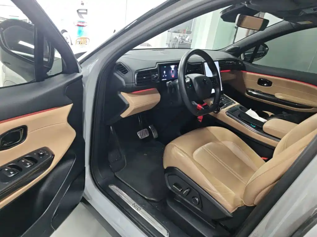NIO ES6 — миниатюра 16