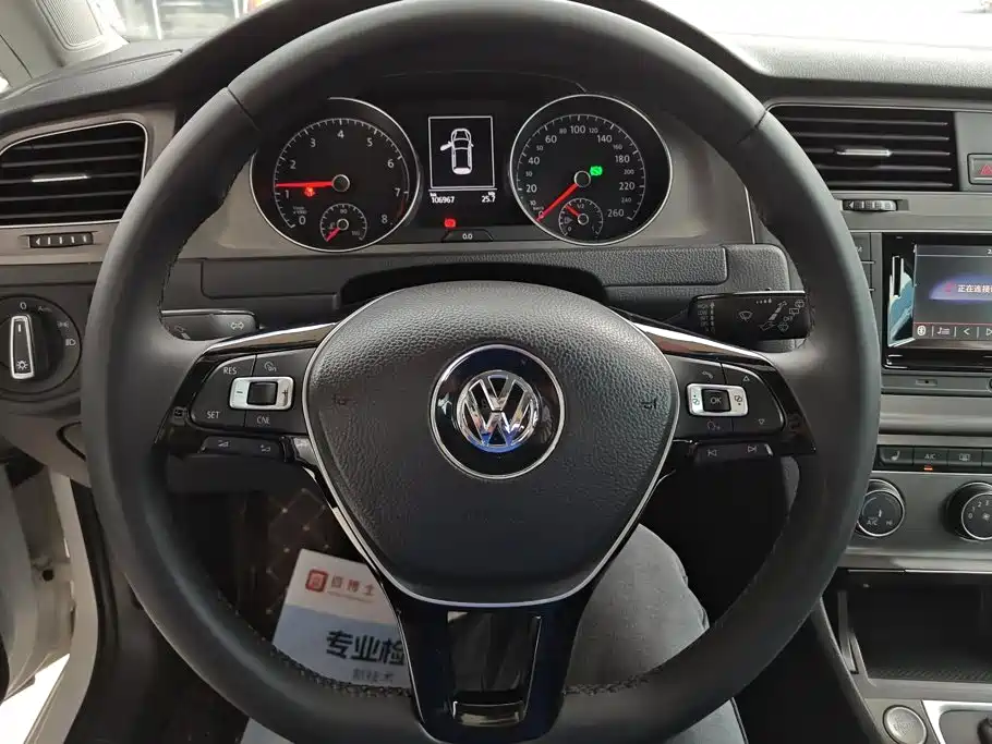 Volkswagen Golf — миниатюра 15