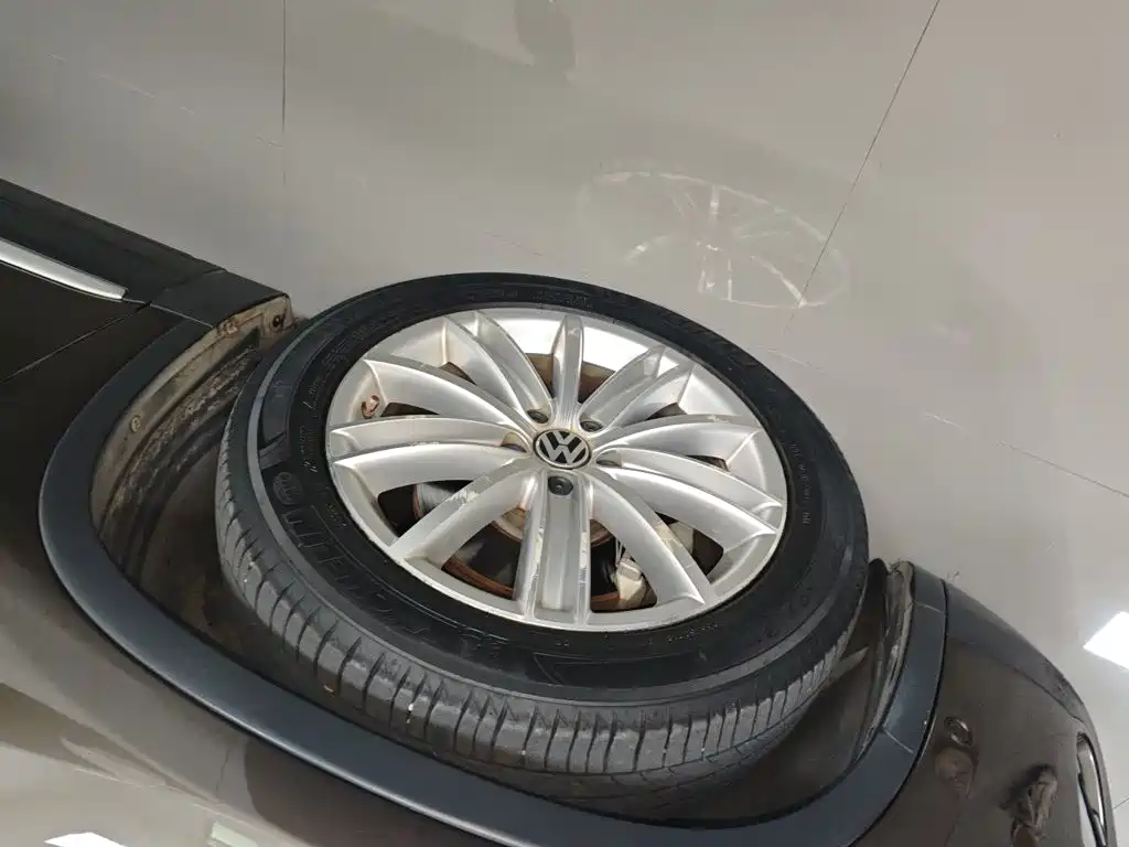 Volkswagen Tiguan — миниатюра 23