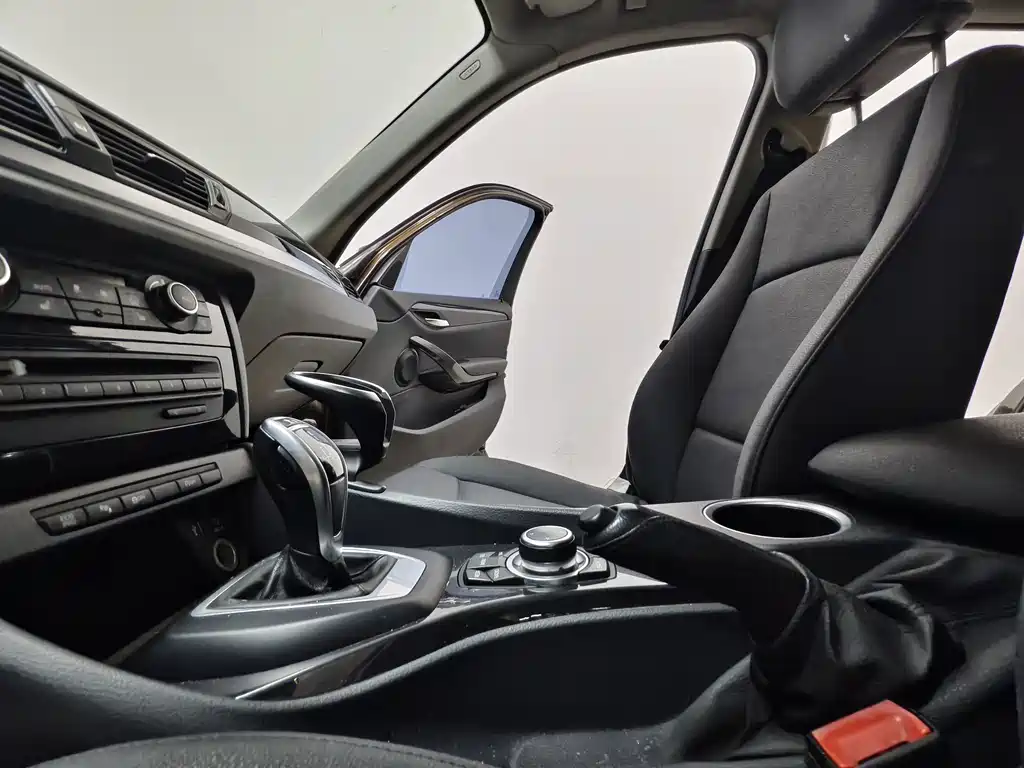 BMW X1 — миниатюра 12