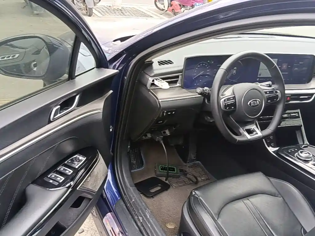 Kia K5 — миниатюра 16