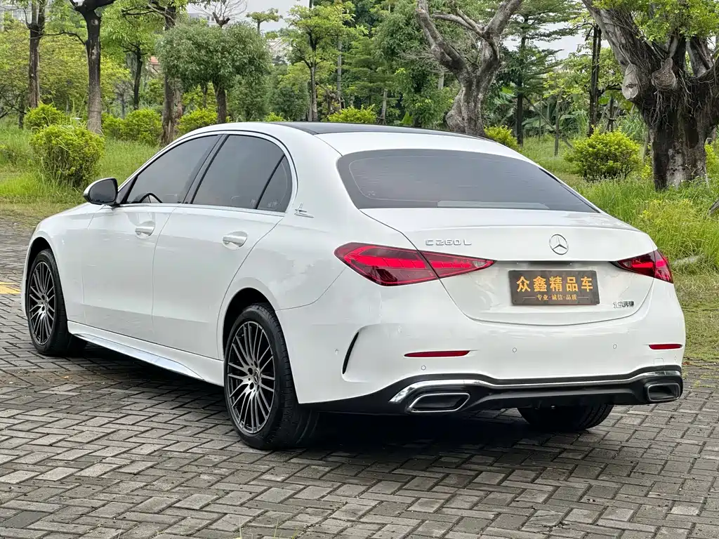 Mercedes-Benz C-Class — миниатюра 15