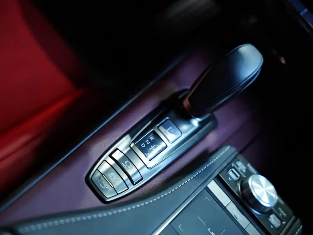 Lexus LC — миниатюра 37