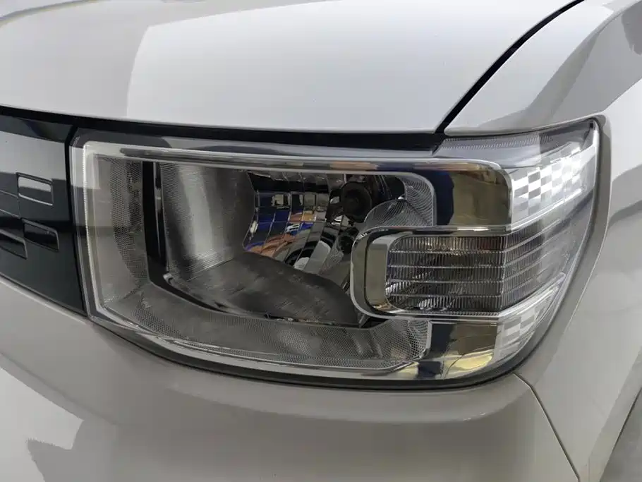 Wuling MINIEV — миниатюра 5