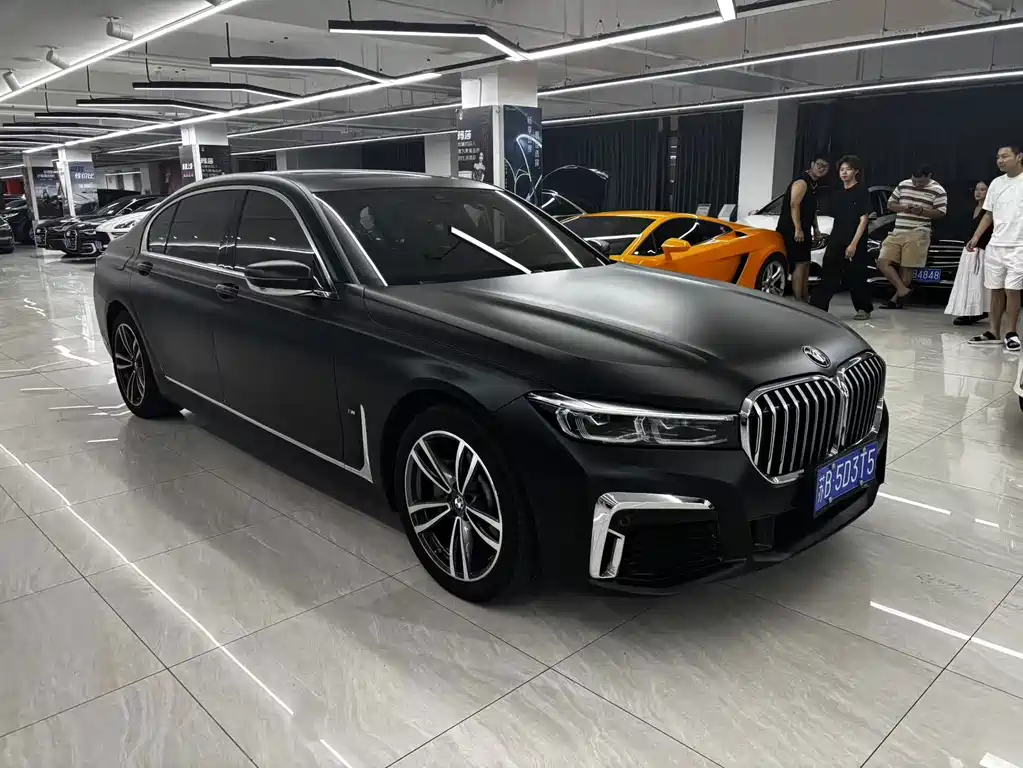 BMW 7 Series — миниатюра 2