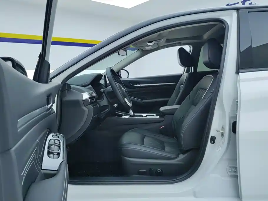Nissan Teana — миниатюра 9