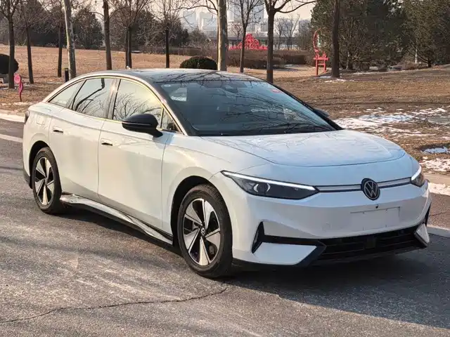 VOLKSWAGEN ID.7 VIZZION 2024