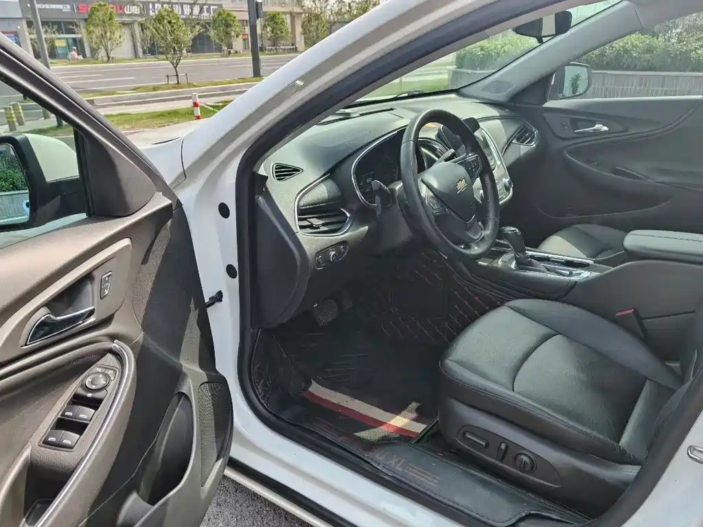 Chevrolet Malibu XL — миниатюра 5