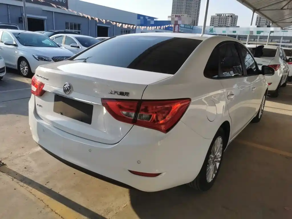 Buick Excelle — миниатюра 7