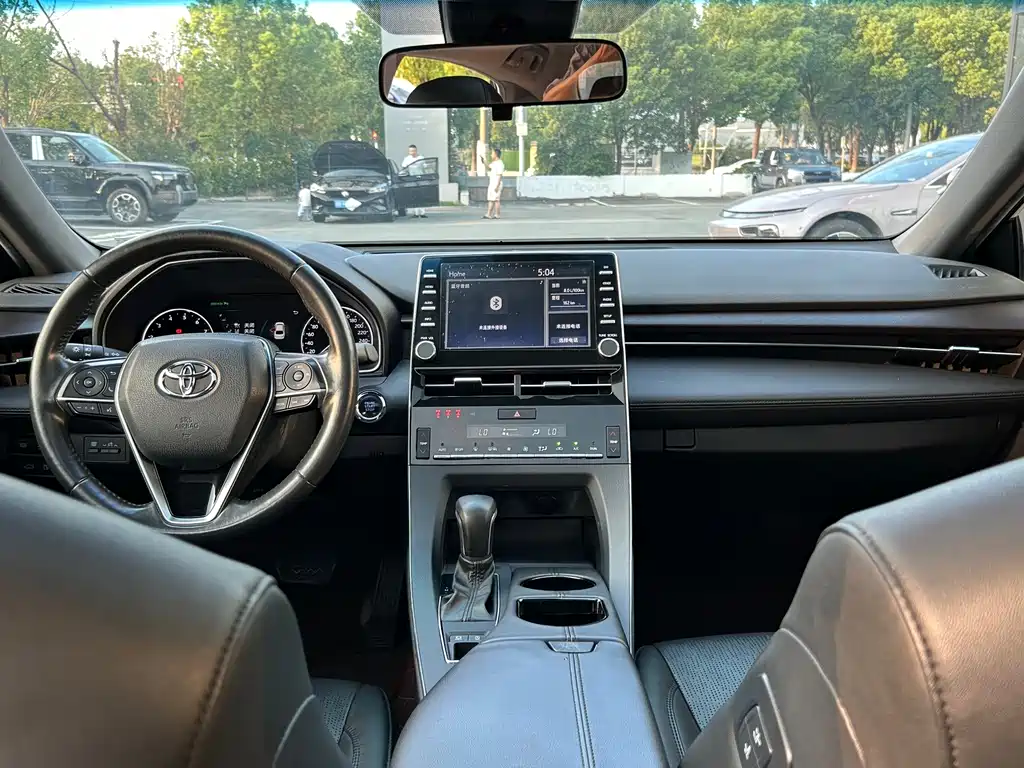 Toyota Avalon — миниатюра 5