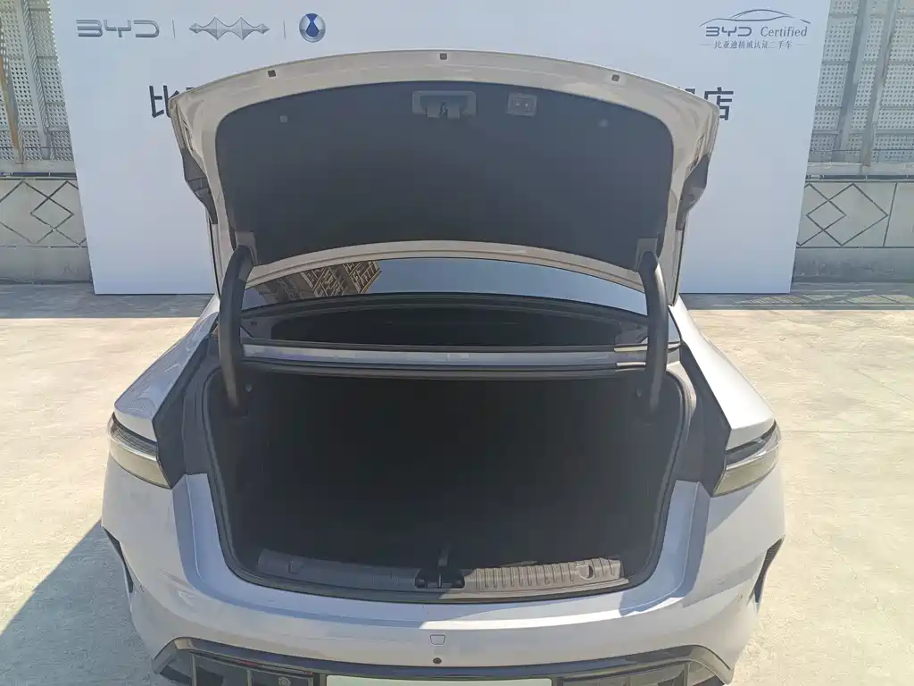 BYD Seal — миниатюра 17
