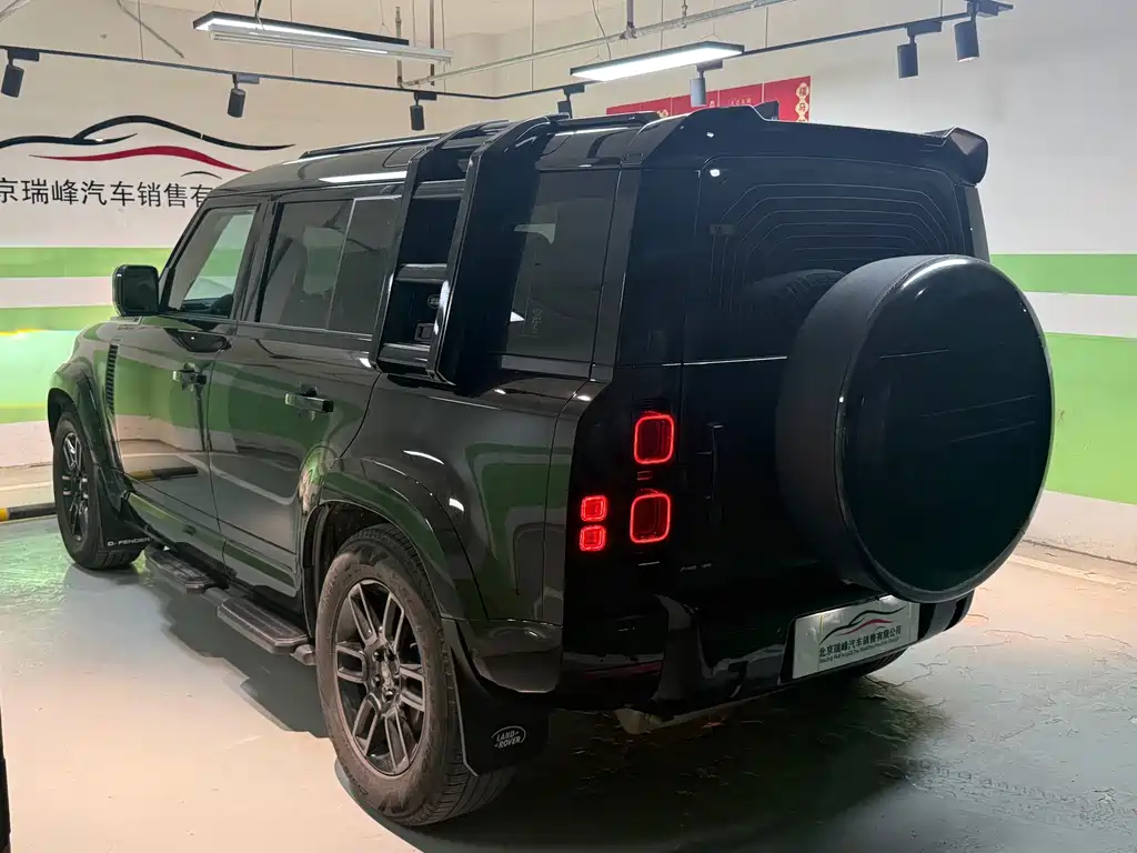 Land Rover Defender — миниатюра 6