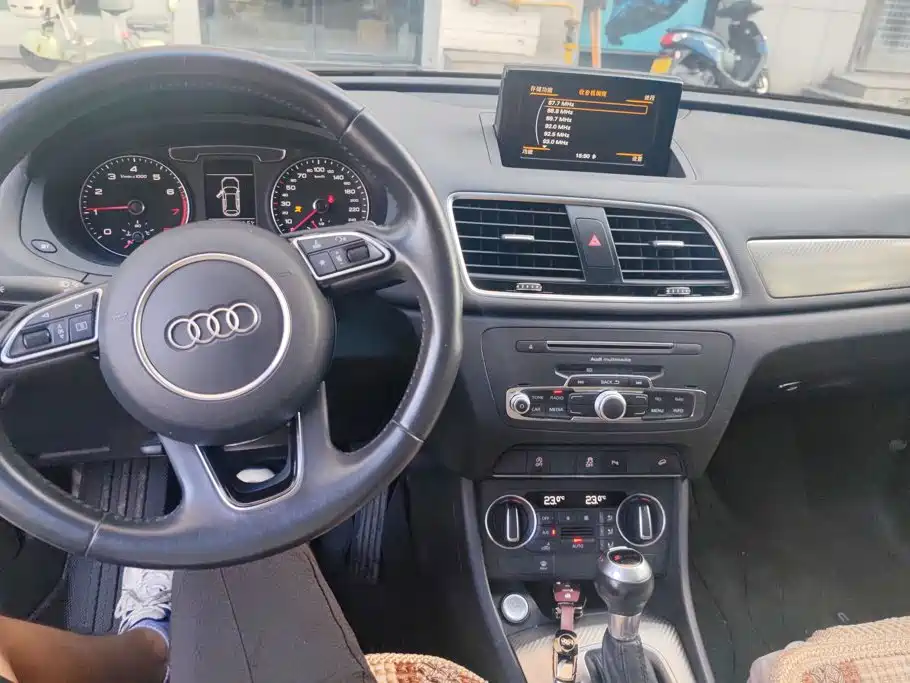 Audi Q3 — миниатюра 12