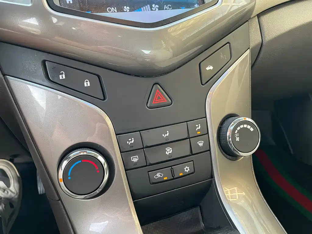 Chevrolet Cruze — миниатюра 11
