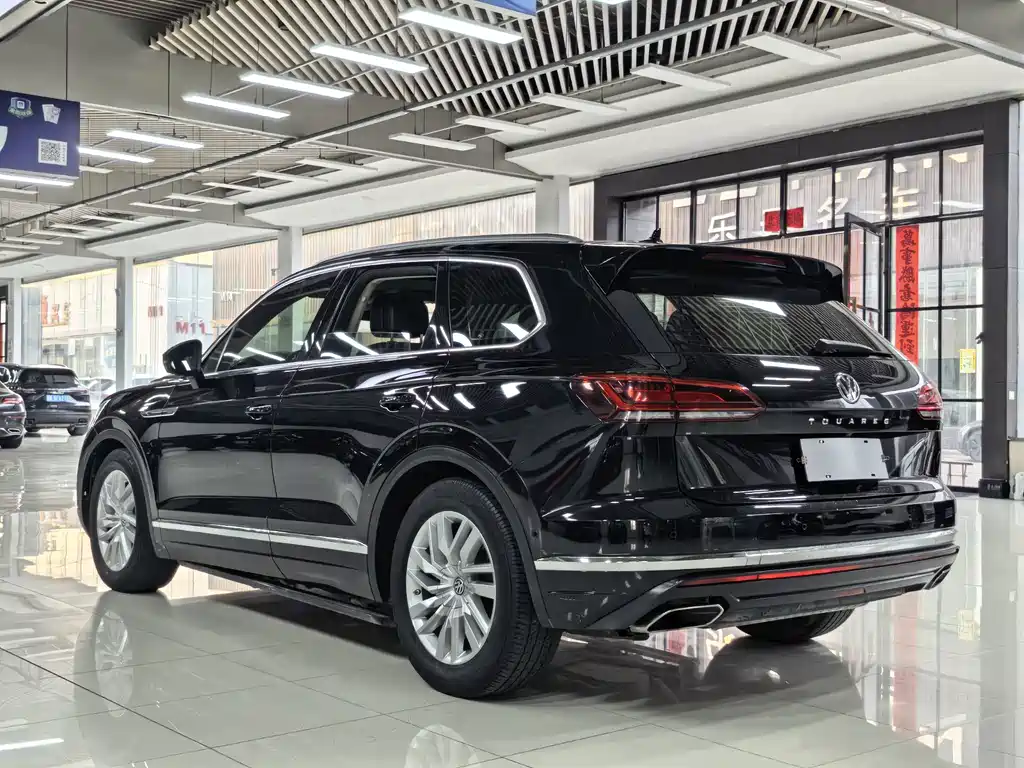 Volkswagen Touareg — миниатюра 12