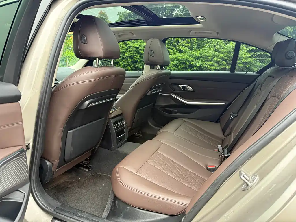 BMW 3 Series — миниатюра 10
