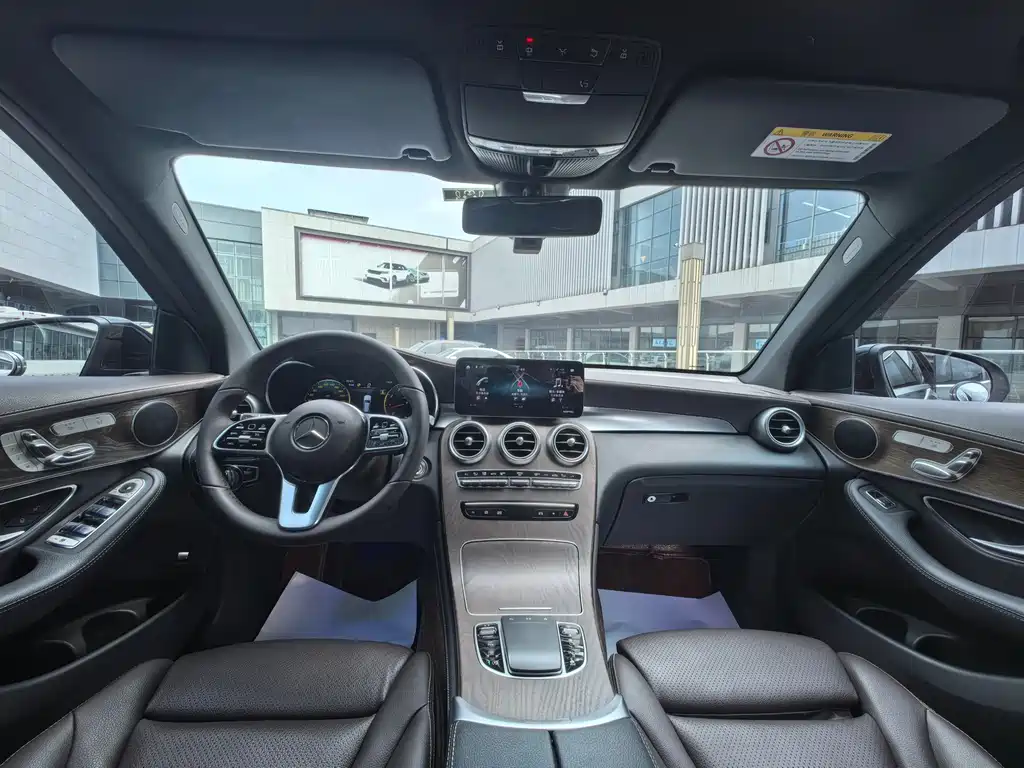 Mercedes-Benz GLC 2021 GLC 260 L 4MATIC Luxury
