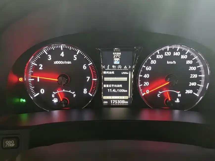 Toyota Crown — миниатюра 12