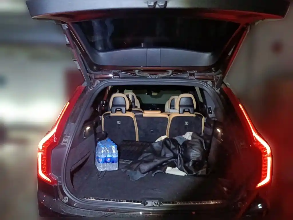 Volvo XC90 — миниатюра 10