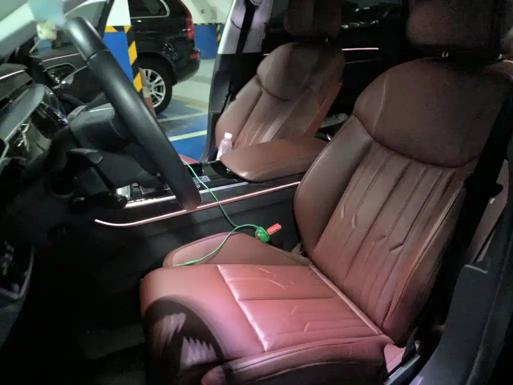 Audi A8 — миниатюра 16