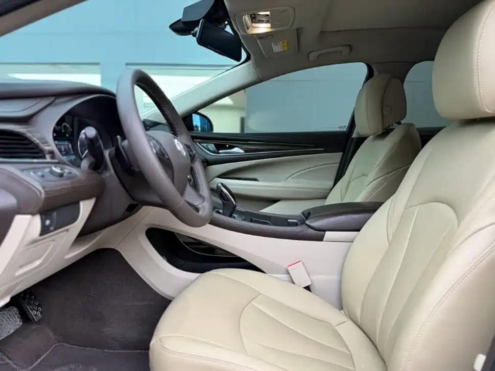 Buick LaCrosse — миниатюра 6