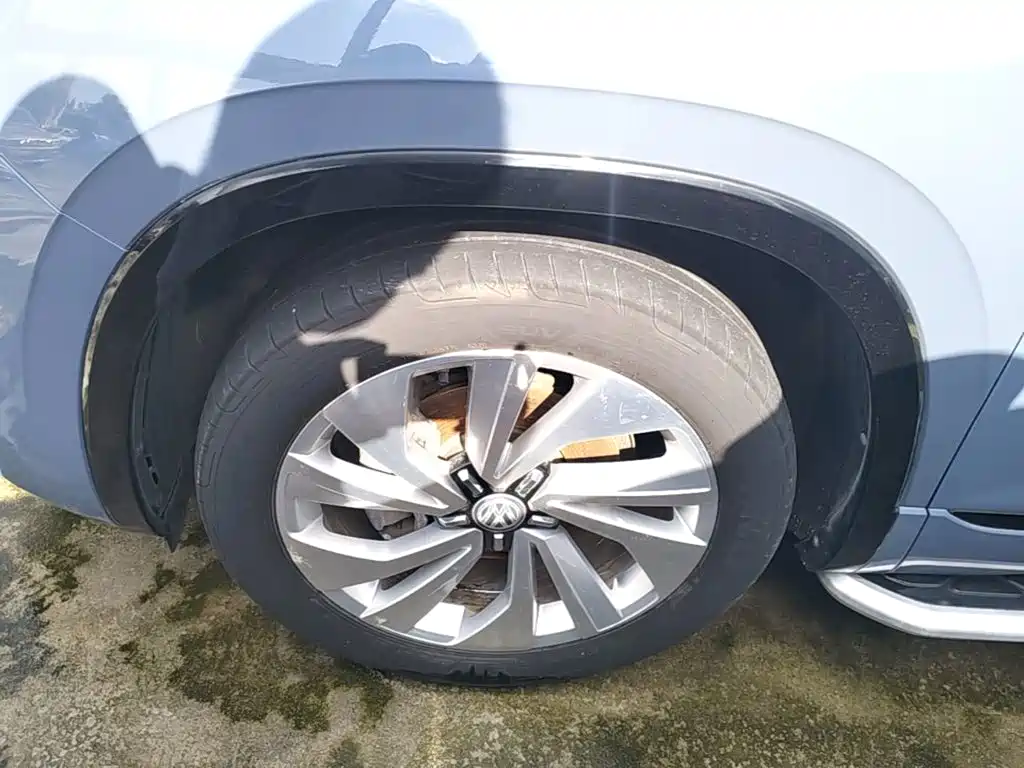Volkswagen X — миниатюра 23