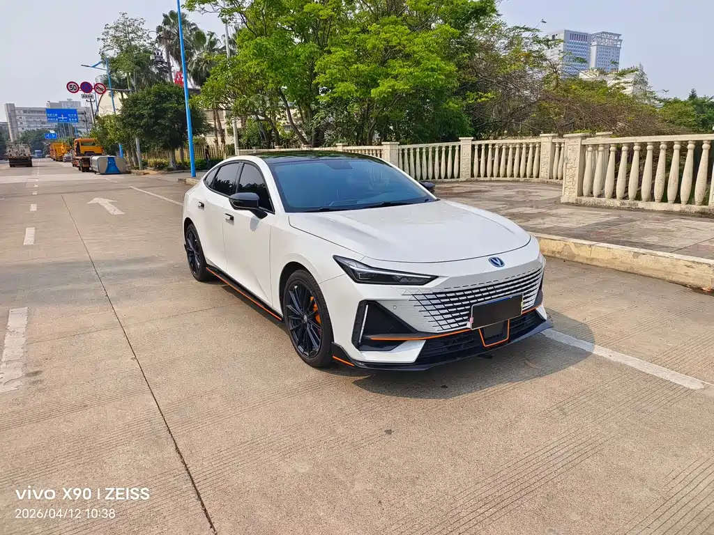 Changan UNI-V 2022
