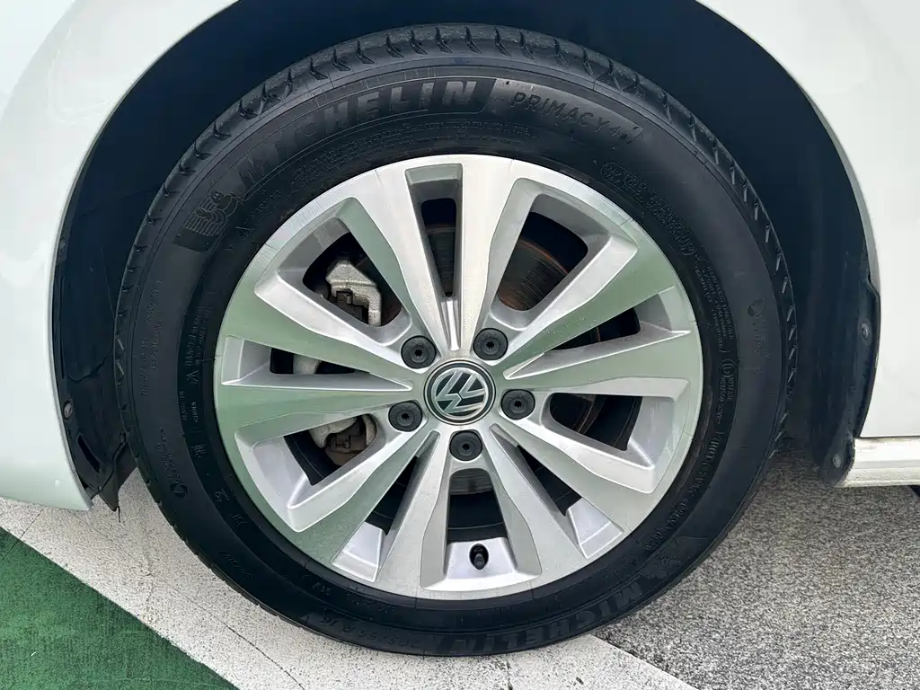 Volkswagen Golf Sportsvan — миниатюра 27