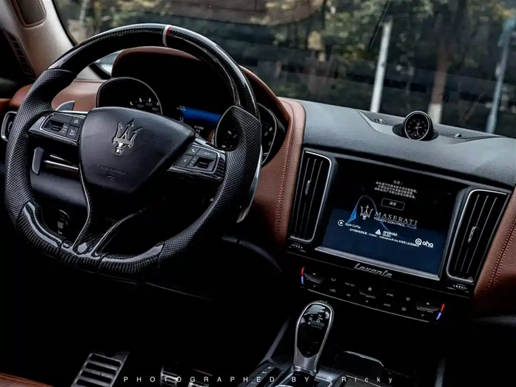 MASERATI LEVANTE
