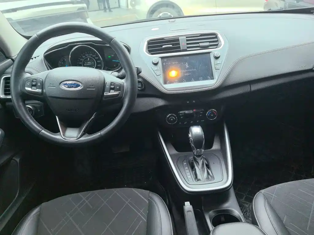 Ford Escort — миниатюра 6