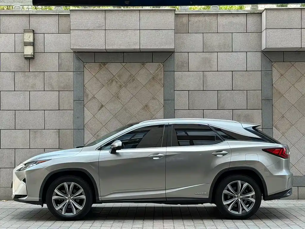 Lexus RX — миниатюра 3