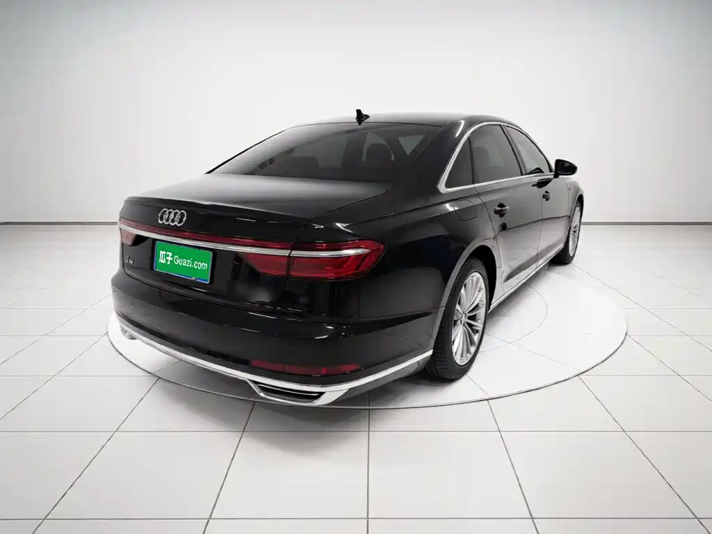 Audi A8 — миниатюра 6