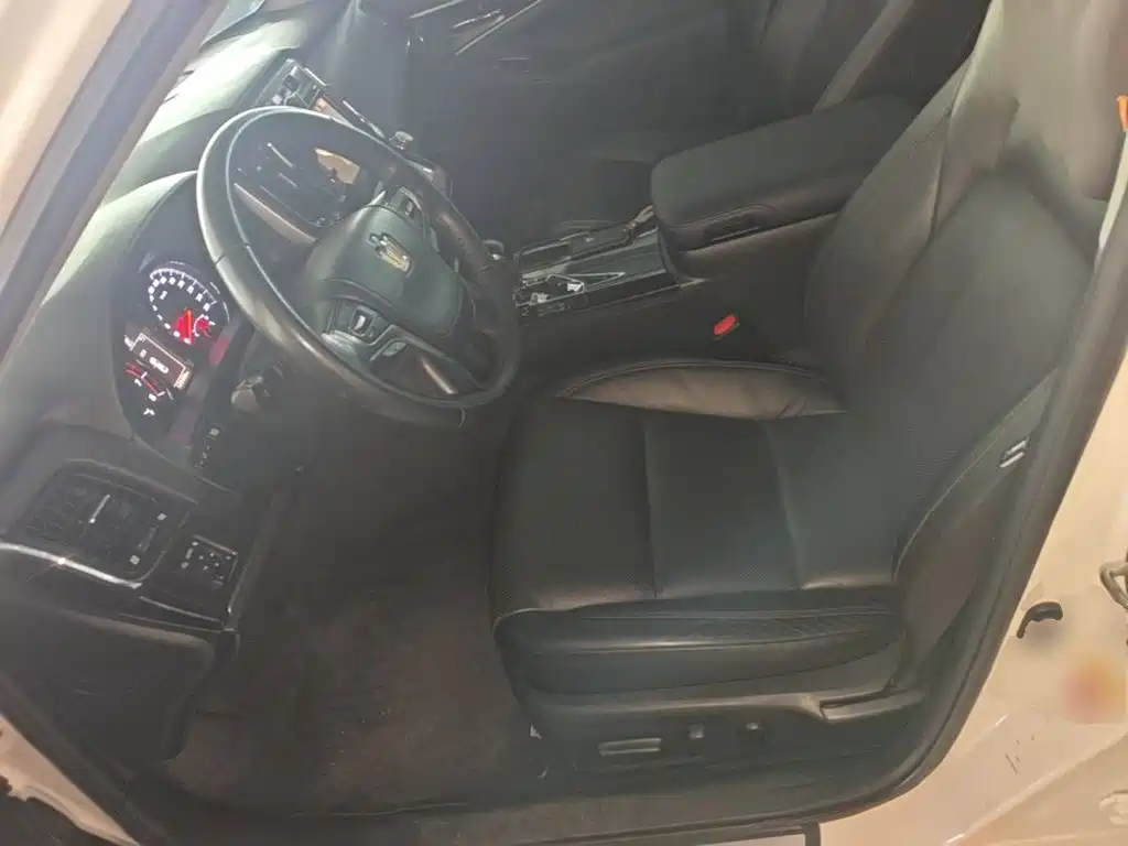 Toyota Crown — миниатюра 15