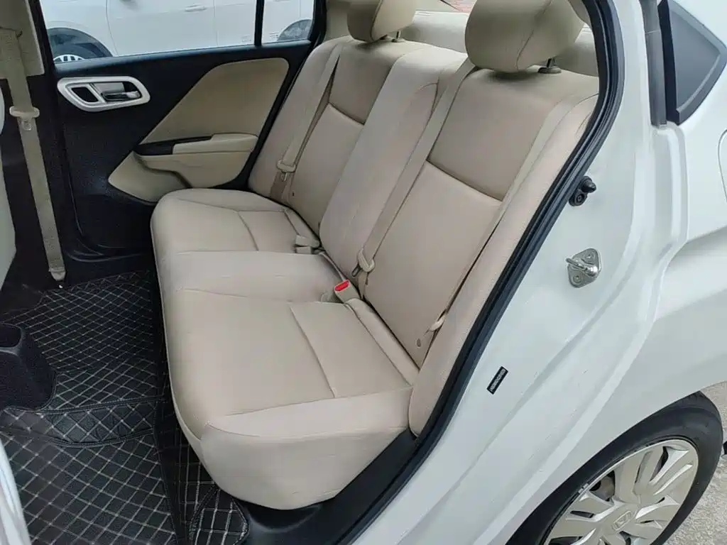 Honda City — миниатюра 17