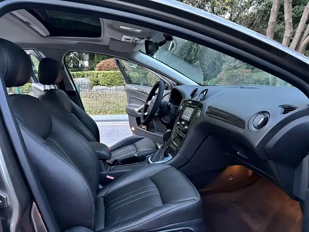 Ford Mondeo Zhisheng — миниатюра 9