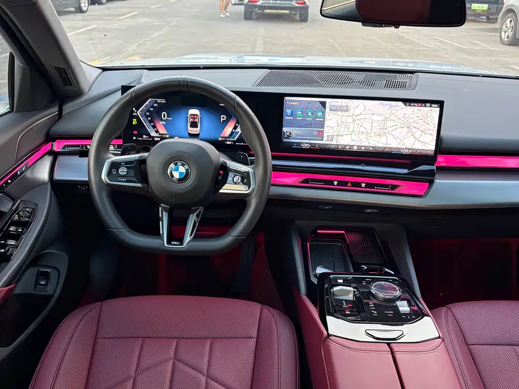 BMW 5 Series — миниатюра 8